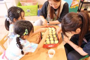 年長組のおとまり会②夜ご飯＆フォトフレームを作ろう！