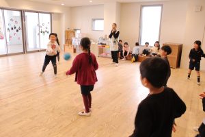 ばくだんドッジボール